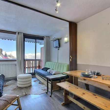 Avec Balcon Et Vue Mont-blanc, A 50m Des Pistes - Fr-1-455-131 Apartment